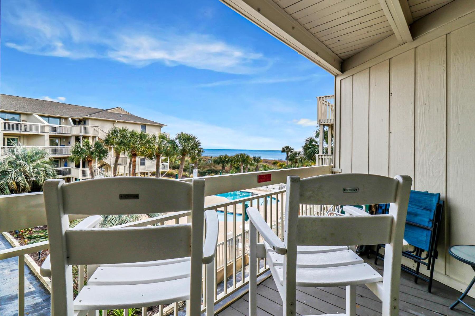 The Breakers #220 Beach Condo, Beautiful Ocean View At Coligny Beach, 4 N Forest Beach Drive Hilton Head, Walk To All Shops Restaurants, Renovated Jan 2024, Vacation Rental Hhi Llc Хилтон-Хед-Айленд Экстерьер фото